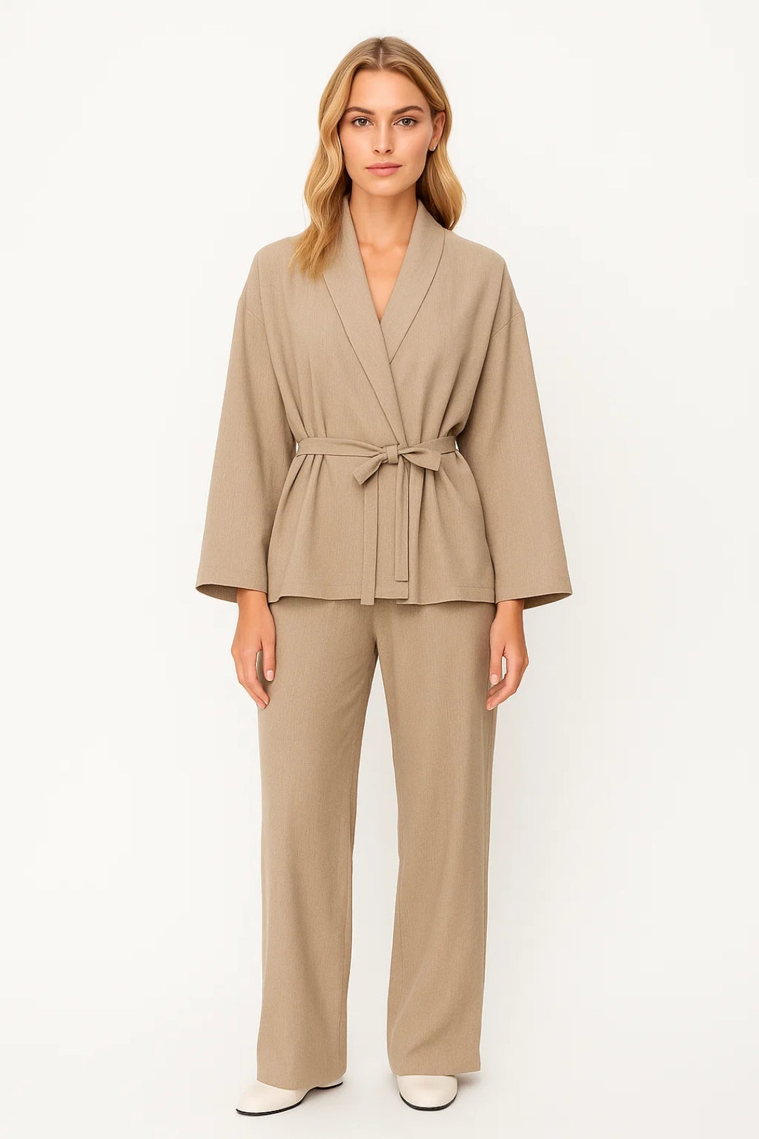 Maé | Élégant Ensemble Tailleur Femme avec Veste Ceinturée et Pantalon Ample